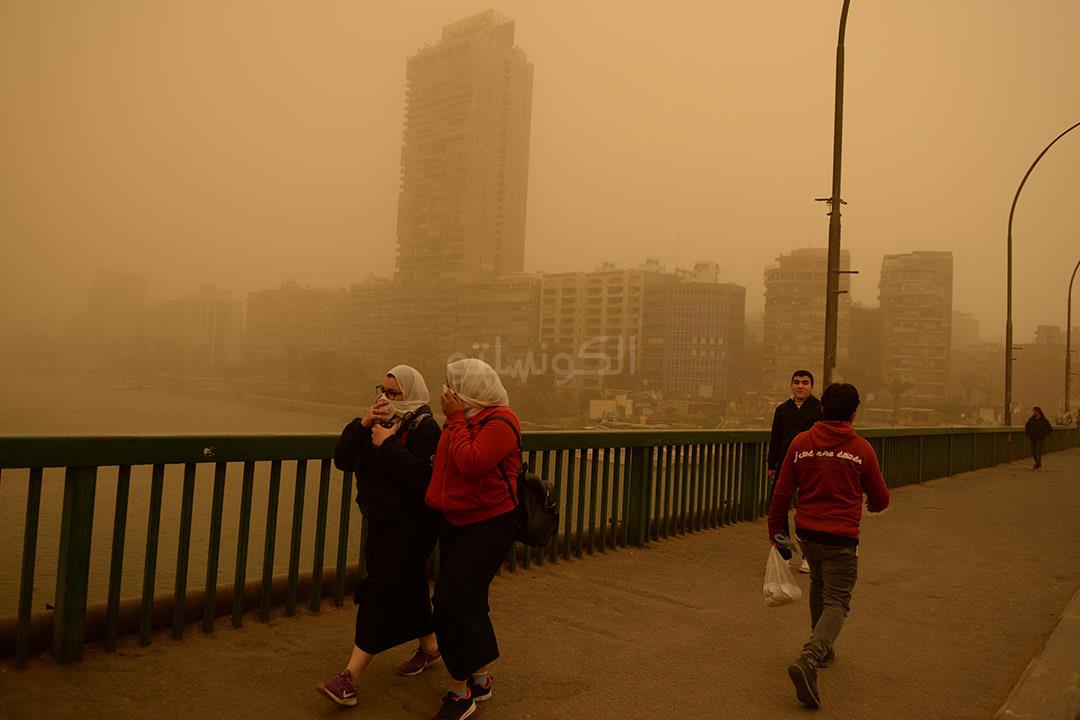 طقس الليلة عاصف.. نصائح للتغلب على الأتربة وتجنب المشكلات الصحية