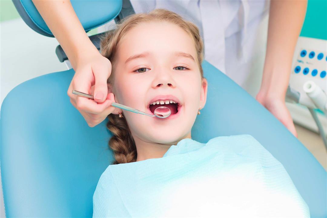 فراغات بين الأسنان.. الأسباب والأعراض وطرق العلاج