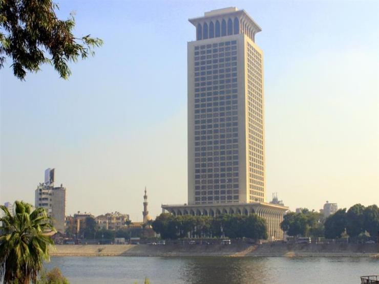 "الخارجية": سفارتنا لم تنَم في الخرطوم منذ اندلاع الأحداث لإزالة العقبات أمام المصريين