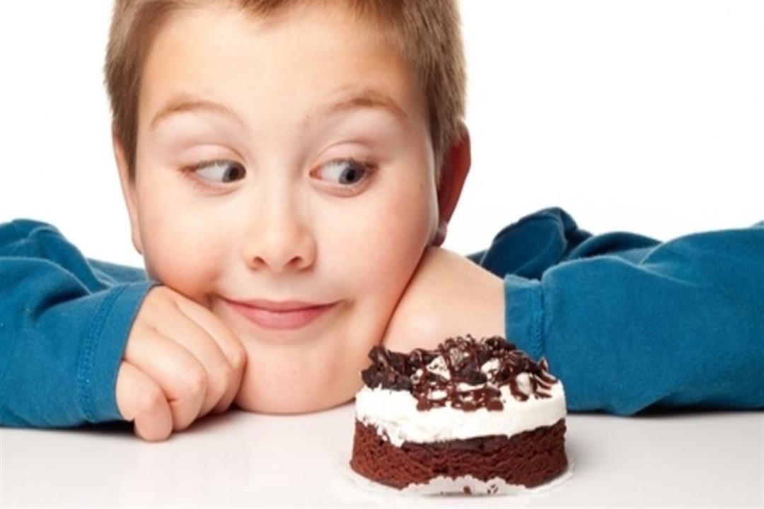 الحلوى تهدد طفلك بالسكري والسمنة.. إليكِ البدائل