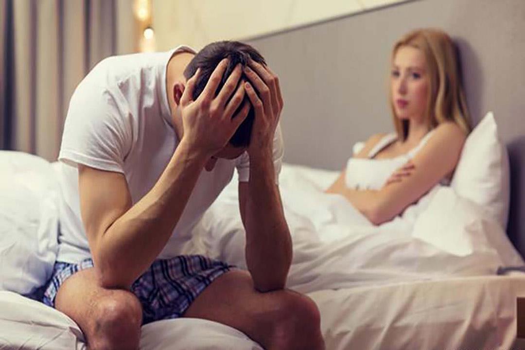 8 مشكلات تصيب الرجال بآلام العلاقة الحميمة..تعرف عليها