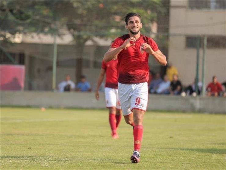 بالفيديو.. "وقفة شعبان" التي أثارت الجدل في لقاء "شباب" الأهلي والزمالك بالفيديو.. "وقفة شعبان" التي أثارت الجدل في لقاء "شباب" الأهلي والزمالك