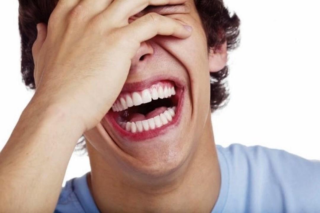 دراسة: الضحك لمدة 30 دقيقة يحميك من الأمراض المزمنة