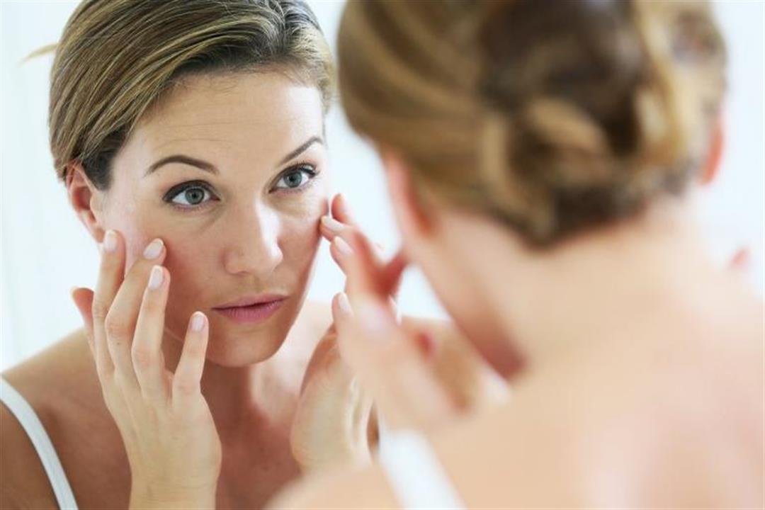 تعاني من شحوب الوجه؟.. 7 عادات خاطئة تدمر بشرتك (صور)