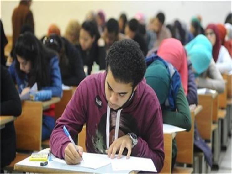 بدء امتحاني الفيزياء والتاريخ للثانوية العامة بدء امتحاني الفيزياء والتاريخ للثانوية العامة