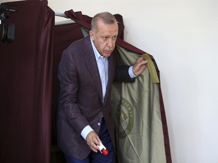 أردوغان: بعض الحلفاء يساندون الجماعات الإرهابية في سوريا أردوغان: بعض الحلفاء يساندون الجماعات الإرهابية في سوريا