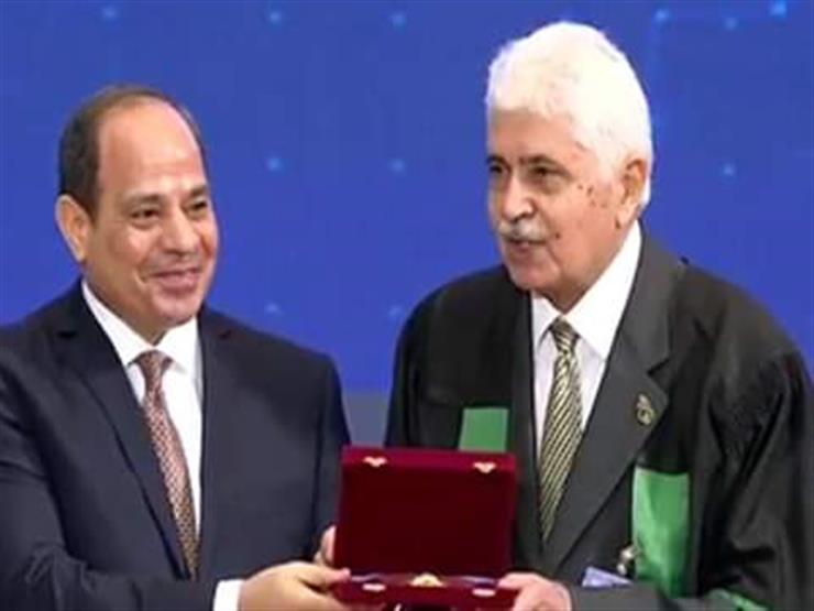 كرمه الرئيس في عيد العلم.. من هو الدكتور شريف قنديل؟ كرمه الرئيس في عيد العلم.. من هو الدكتور شريف قنديل؟