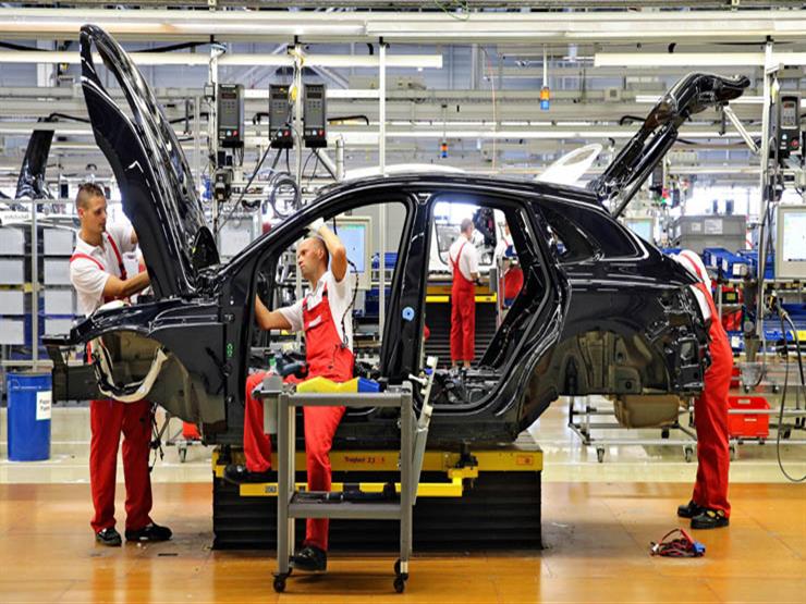 تقرير.. صناعة السيارات الألمانية تتحول من الريادة إلى التبعية (فيديو)