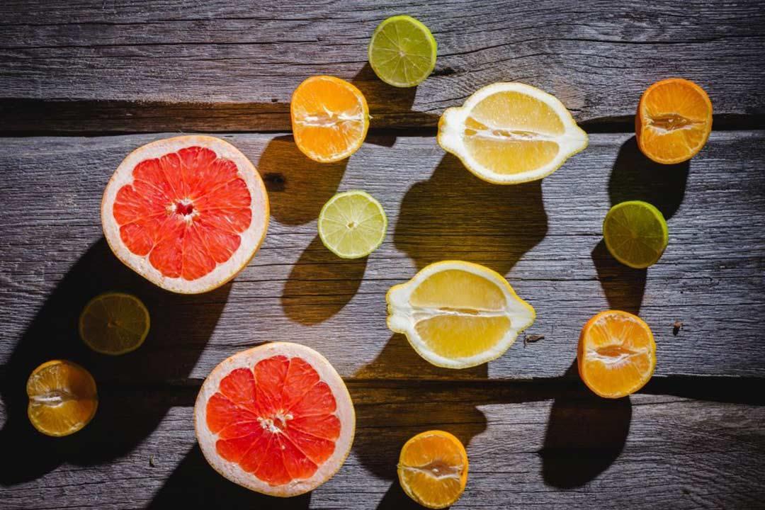 فواكه حمضية