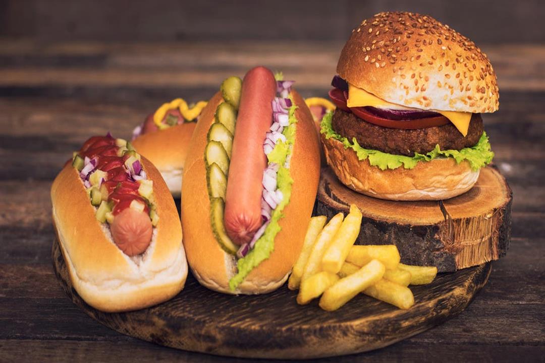 الأطعمة المصعنة