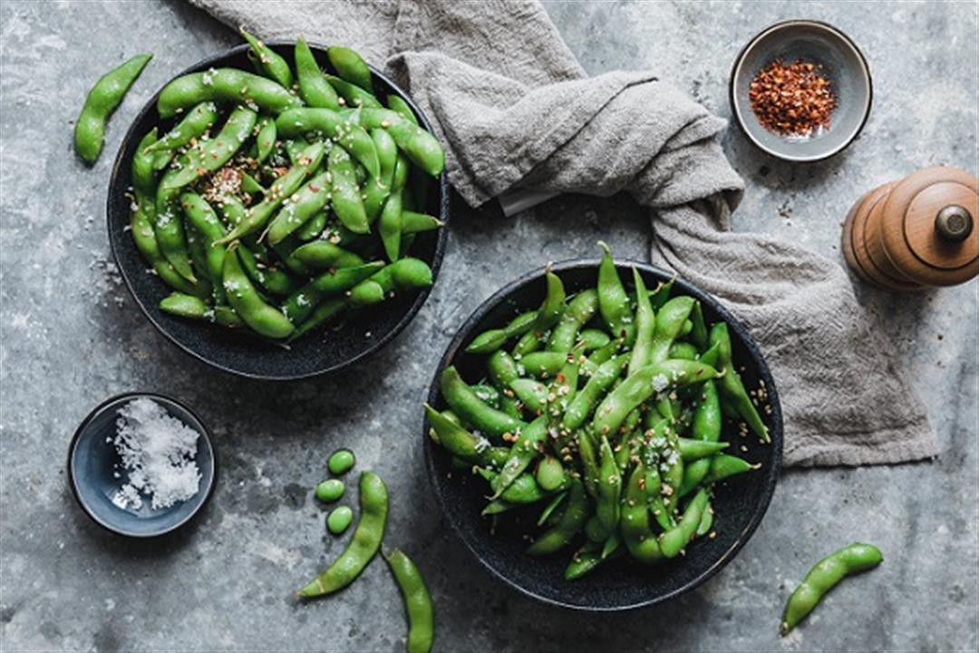 edamame-mit-sesam-und-chili-gesunder-fernseh-snack-1-1280x854