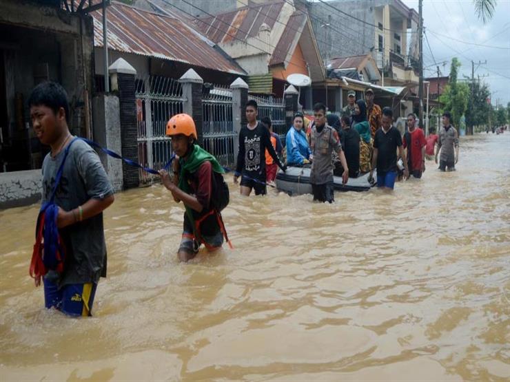 ارتفاع حصيلة ضحايا فيضانات إندونيسيا إلى 50 شخصًا