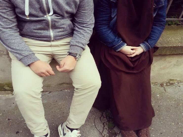 بالفيديو- خالد الجندي: الطلاق لا يقع إلا عند المأذون الشرعي وبختم النسر بالفيديو- خالد الجندي: الطلاق لا يقع إلا عند المأذون الشرعي وبختم النسر