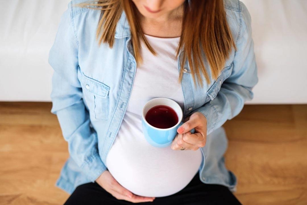 احذري الإفراط في الشاي الأسود.. مضاعفاته خطيرة أثناء الحمل 