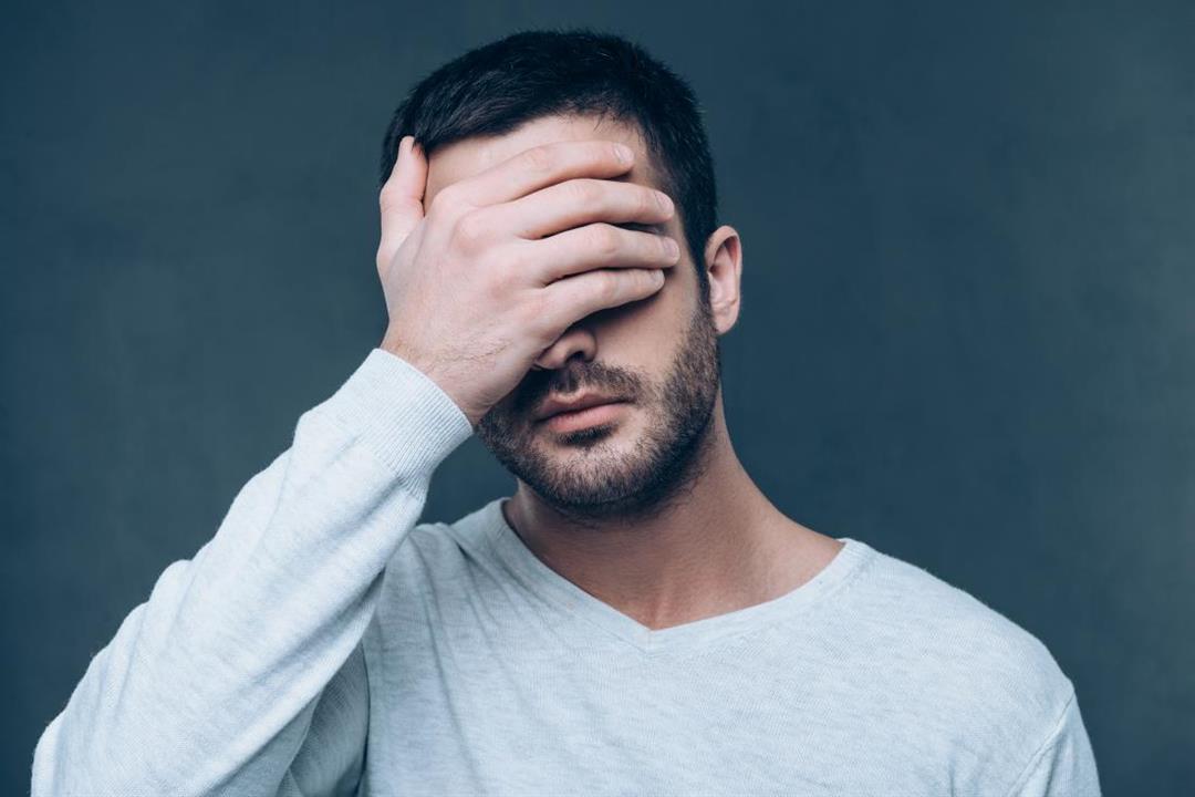 7 مراحل تمر بها عندما تعاني من الحزن- هل الاكتئاب آخرها؟