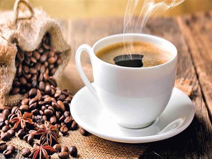 خبيرة تغذية تزعم: تناول الزبادي والقهوة يساعدك على العيش لفترة أطول