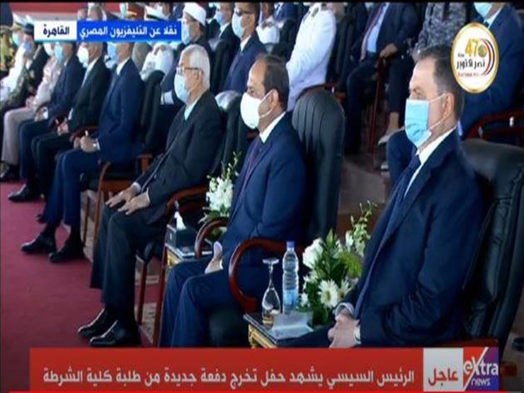 السيسي يشاهد مجموعة من العروض العسكرية والقتالية بكلية الشرطة السيسي يشاهد مجموعة من العروض العسكرية والقتالية بكلية الشرطة