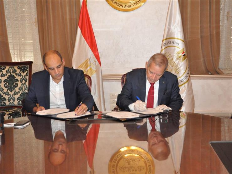 "التعليم" توقع بروتوكول لإطلاق مدرسة ريادة للتكنولوجيا التطبيقية ببورسعيد "التعليم" توقع بروتوكول لإطلاق مدرسة ريادة للتكنولوجيا التطبيقية ببورسعيد
