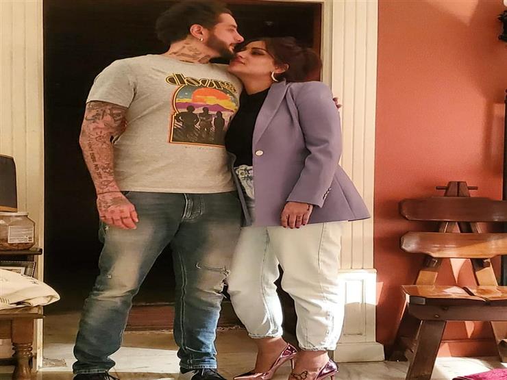 بصورة تجمعهما.. أحمد الفيشاوي عن زوجته: "سندي في الدنيا" بصورة تجمعهما.. أحمد الفيشاوي عن زوجته: "سندي في الدنيا"