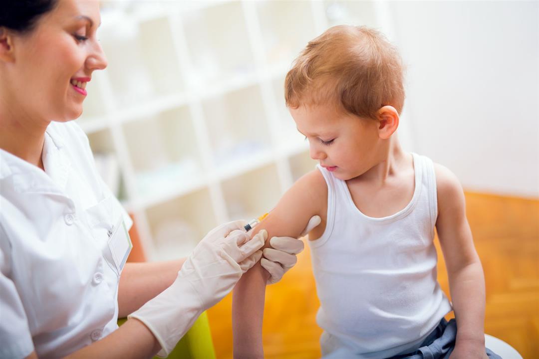 هل طفلِك منهم؟.. 3 فئات ممنوعة من التطعيم ضد الالتهاب السحائي