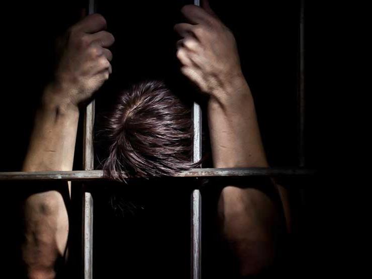 استدرجها بالحلوى.. قرار جديد للنيابة بشأن عامل حاول اغتصاب طفلة في قنا استدرجها بالحلوى.. قرار جديد للنيابة بشأن عامل حاول اغتصاب طفلة في قنا