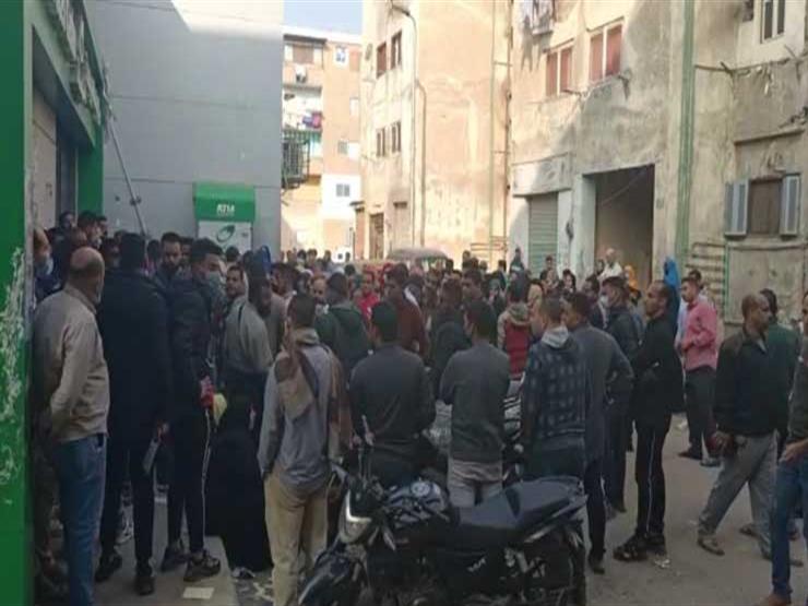 بالصور.. زحام على مكاتب البريد لشراء كراسات إعلان الإسكان الاجتماعي بالشرقية بالصور.. زحام على مكاتب البريد لشراء كراسات إعلان الإسكان الاجتماعي بالشرقية