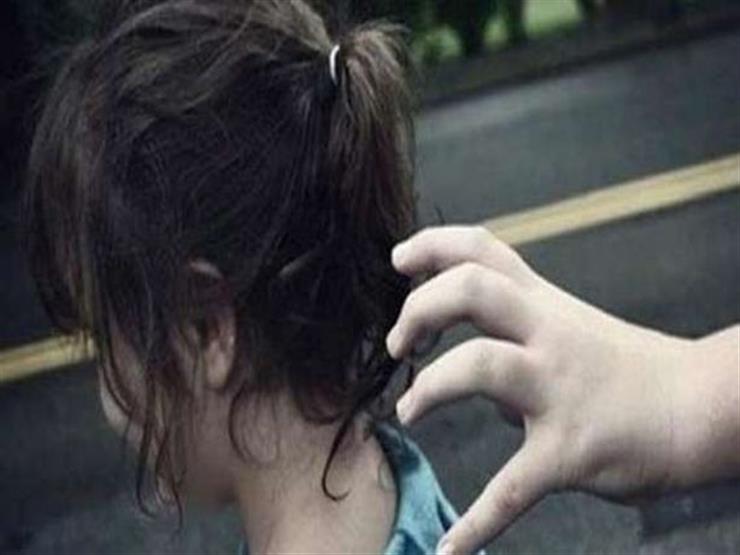 الدقهلية| قتلتها جارتها لسرقة "حلق".. تفاصيل جديدة في واقعة "طفلة الشيكارة" الدقهلية| قتلتها جارتها لسرقة "حلق".. تفاصيل جديدة في واقعة "طفلة الشيكارة"