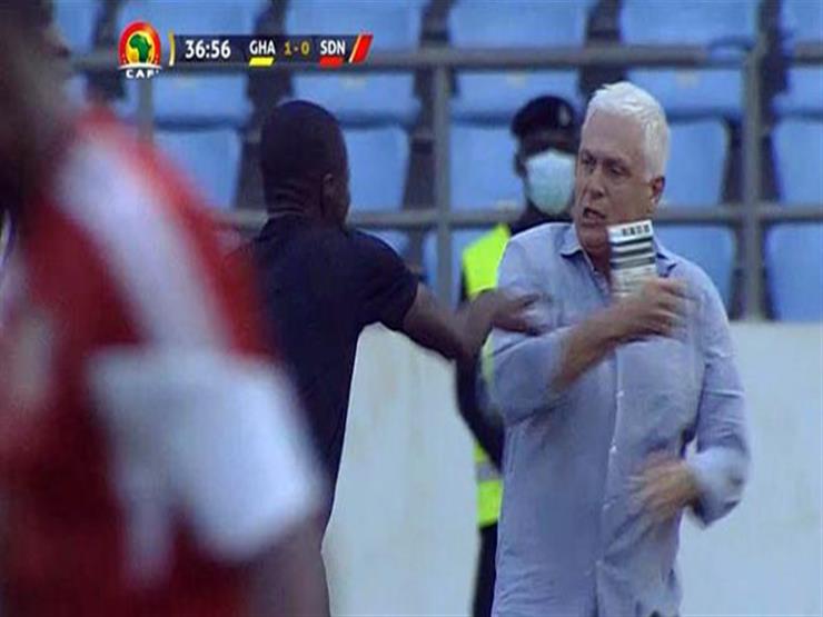 أول رد من الاتحاد السوداني بعد اعتداء الحكم على مدرب السودان أول رد من الاتحاد السوداني بعد اعتداء الحكم على مدرب السودان