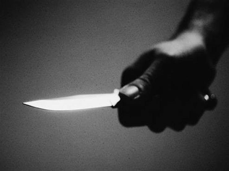 مذبحة حدائق الأهرام.. الابن طعن أمه في الرقبة ومزق شقيقه بـ5 طعنات مذبحة حدائق الأهرام.. الابن طعن أمه في الرقبة ومزق شقيقه بـ5 طعنات