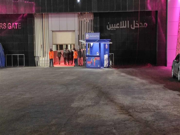 تغطية مباشرة لنهائي القرن ..إعلان التشكيل الرسمي للفريقين .. والجماهير تتفاعل تغطية مباشرة لنهائي القرن ..إعلان التشكيل الرسمي للفريقين .. والجماهير تتفاعل
