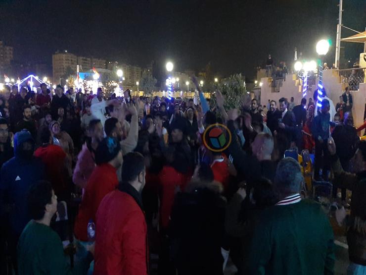 جماهير الأهلي تحتفل بالتتويج بـ"الأميرة السمراء" في شوارع المنوفية جماهير الأهلي تحتفل بالتتويج بـ"الأميرة السمراء" في شوارع المنوفية