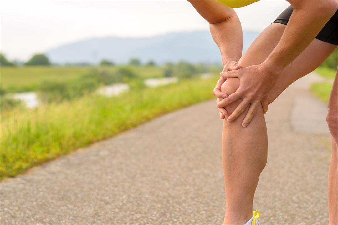 تعاني من ألم الركبة بعد الجري؟.. إليك الأسباب والعلاج
