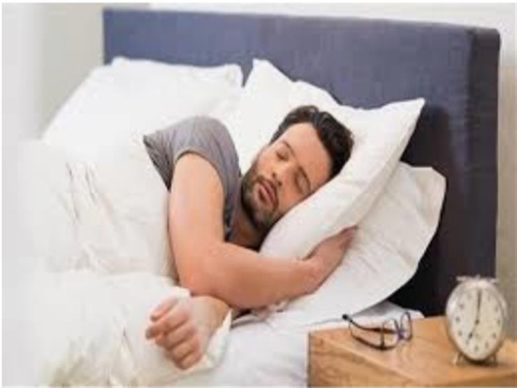 دراسة: النوم العميق يخلص الدماغ من السموم والعصبية