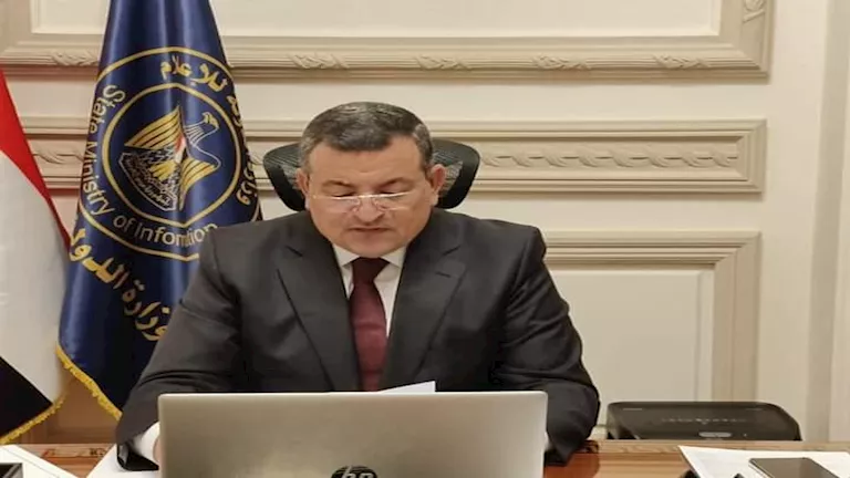 اعقلوا الأمور.. أسامة هيكل يعلق على قرار فرض ضرائب على الهواتف 