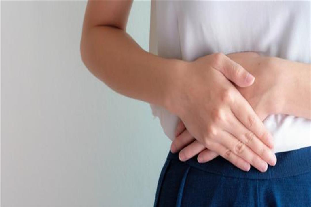 10 أسباب لحدوث ألم أسفل البطن عند النساء