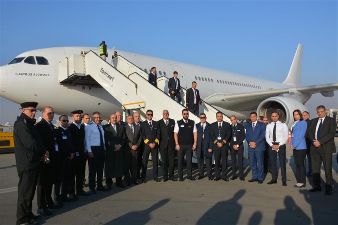 بالفيديو.. قائد الطائرة المصرية يكشف تفاصيل إجلاء المصريين من ووهان