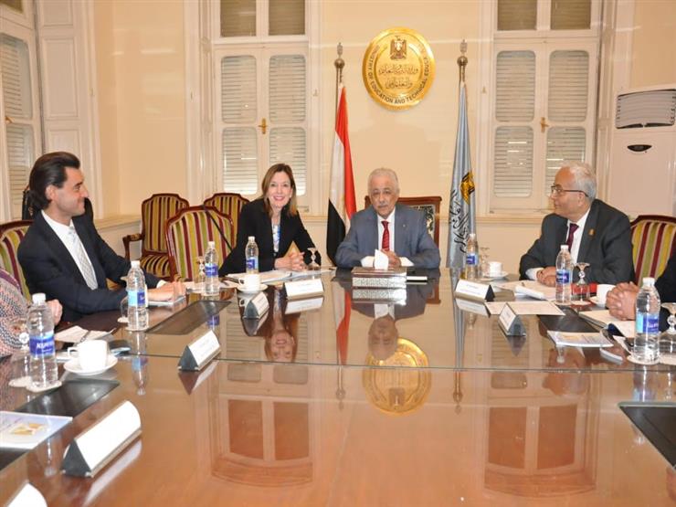 وزير التعليم يبحث مع مسؤول أمريكي إرسال بعثات قصيرة للتدريب وزير التعليم يبحث مع مسؤول أمريكي إرسال بعثات قصيرة للتدريب