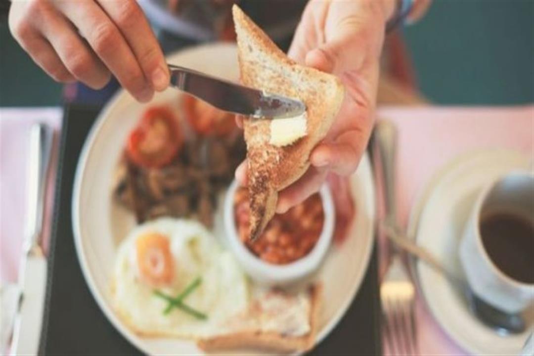 دراسة تؤكد أهمية وجبة الإفطار: تساعد على فقدان الوزن