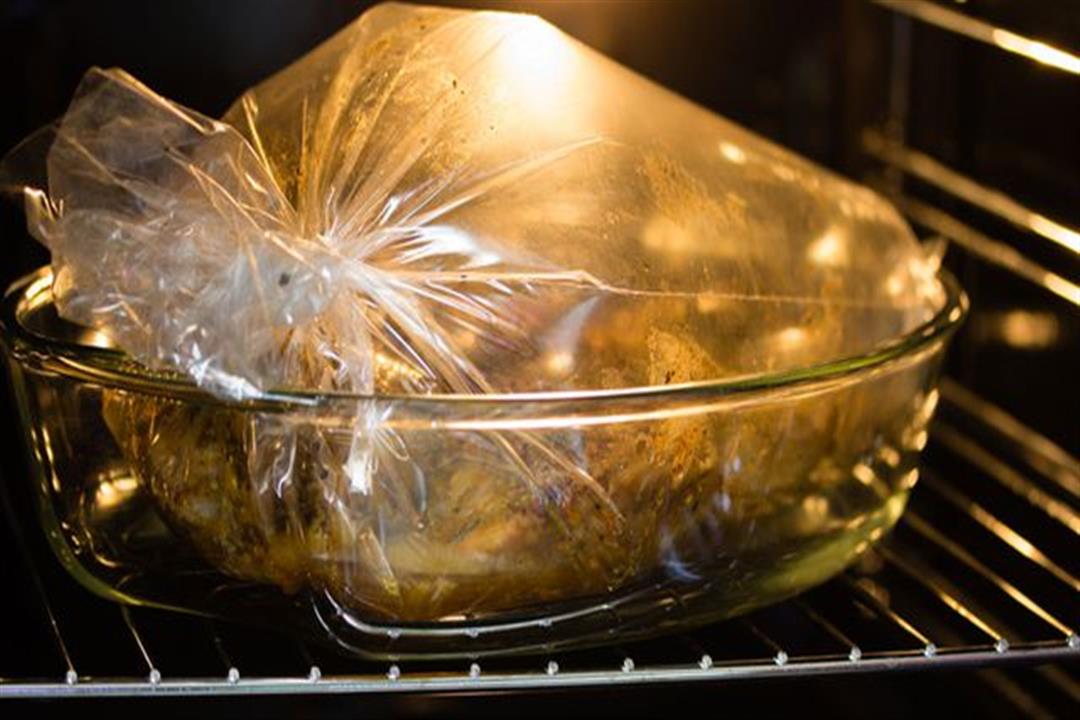 هل طهي الطعام في الأكياس الحرارية آمن على الصحة؟.. إليكِ طريقة استخدامها