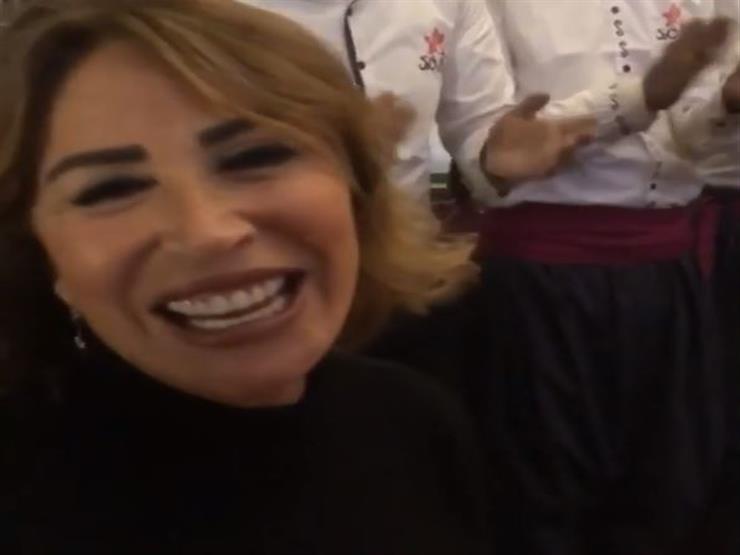 فيديو بوسي شلبي تحتفل بعيد ميلاد إيناس الدغيدي مصراوى