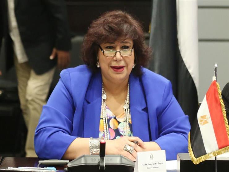 وزيرة الثقافة تعلن مبادرة جديدة لدعم بقاء المصريين في منازلهم