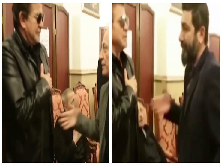 فيديو| بسبب كورونا.. وليد توفيق يرفض مصافحة المعزين في عزاء والدة جورج وسوف فيديو| بسبب كورونا.. وليد توفيق يرفض مصافحة المعزين في عزاء والدة جورج وسوف