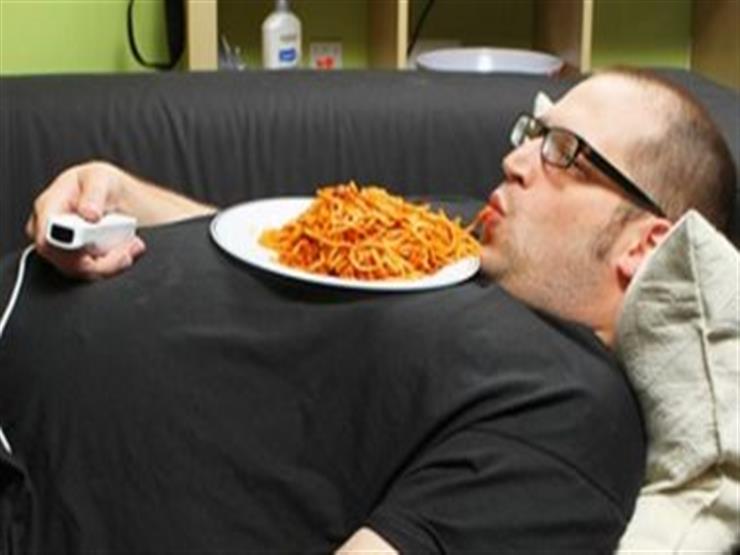 الاكل والنوم