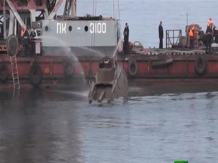 بالفيديو.. انتشال قارب طوربيد يعود للحرب العالمية الثانية