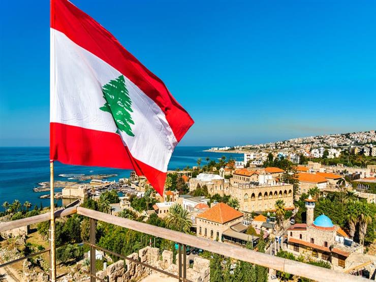إعلامية لبنانية: "لبنان وصل لمرحلة الاحتضار واستقالة المعنين مطلب وطني"