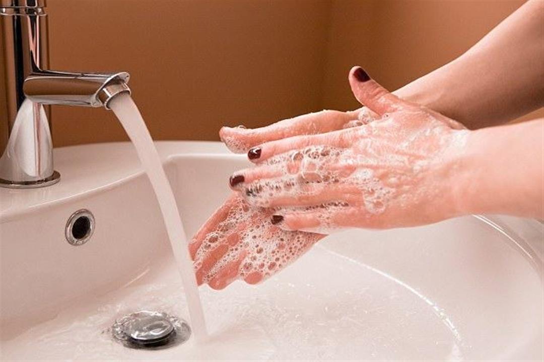 للوقاية من كورونا.. "الصحة العالمية" توصي بإنشاء محطات لغسل اليدين