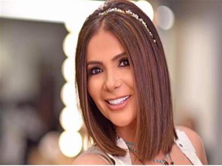 "القاهرة السينمائي" يمنح منى زكي جائزة فاتن حمامة للتميز.. ومحمد حفطي يعلق "القاهرة السينمائي" يمنح منى زكي جائزة فاتن حمامة للتميز.. ومحمد حفطي يعلق