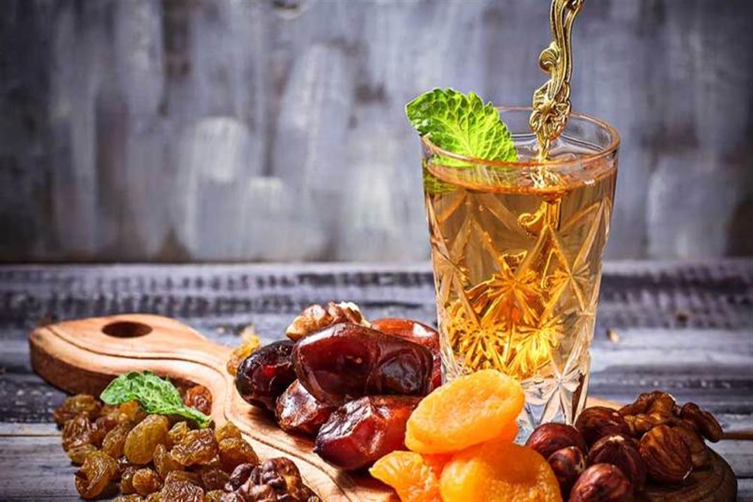أبرزها الكرفس.. 5 مشروبات طبيعية لإنقاص الوزن في رمضان