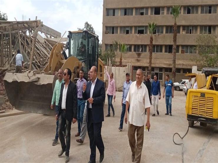 بالصور إزالة مول تجاري بدون ترخيص في الحوامدية مصراوى