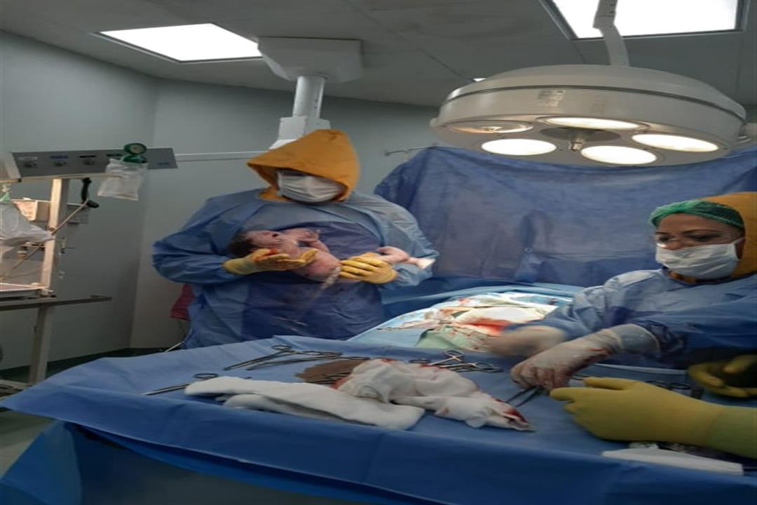 طبيب يكشف تفاصيل أول ولادة لسيدة مصرية تحمل كورونا